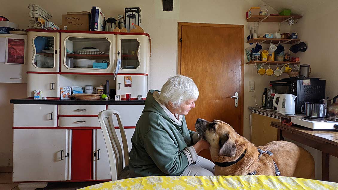 „Curacon“ heißt Maria Anna Leenens vierjähriger Herdenschutzhund. | Foto: Michael Rottmann