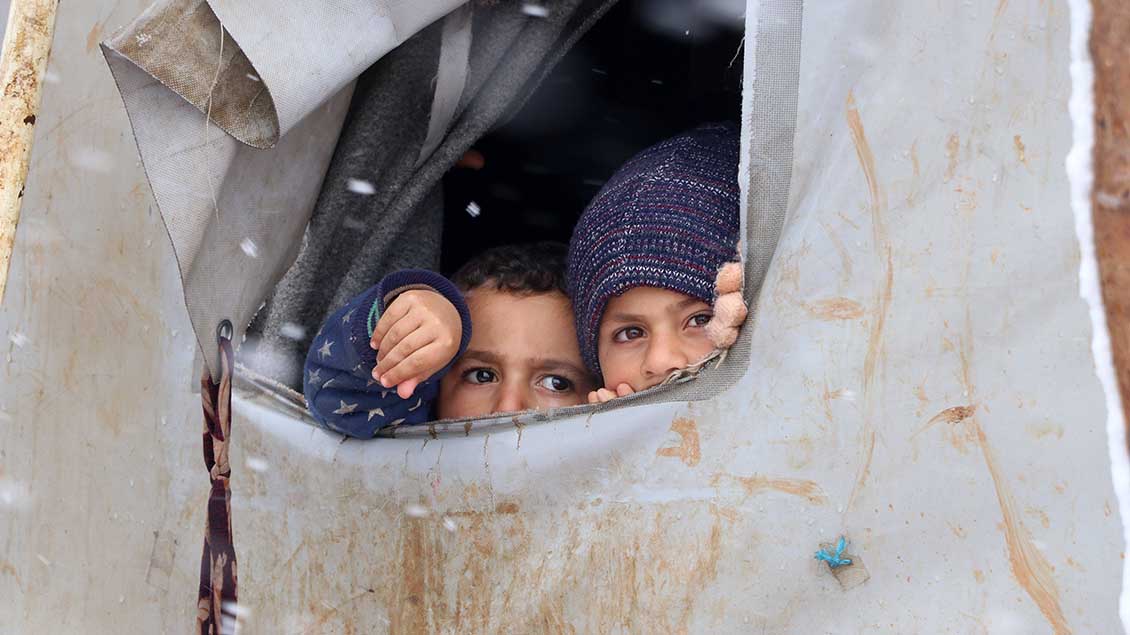 Kinder nahe Aleppo Foto: Samir Abed (Zuma Wire/imago)