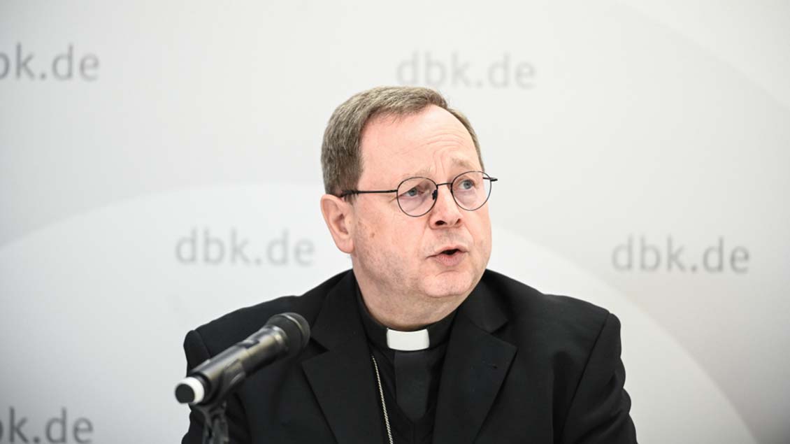 Bischof Georg Bätzing Foto: Julia Steinbrecht (KNA)