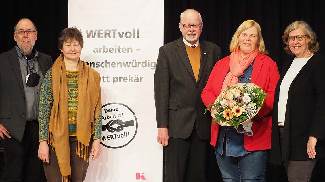 Von links: Wolfgang Kollek, Elisabeth Hönig, Pfr. Michael Prinz, Michaela Bans und Sigrid Audick. Foto: Werner Rieke (pd)