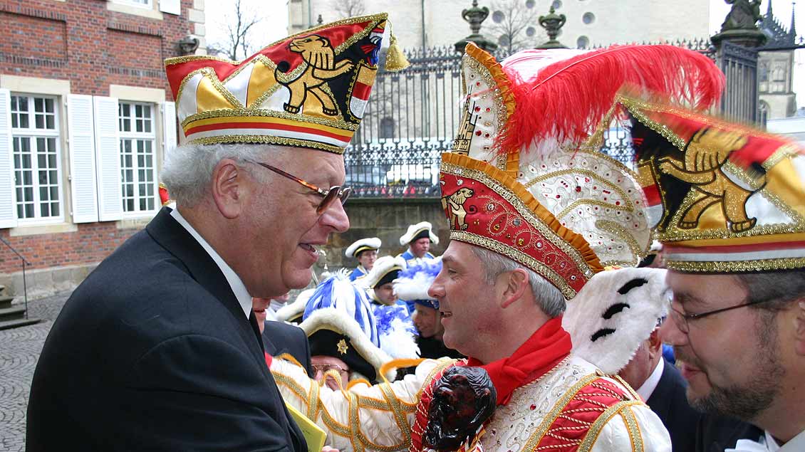 Über die Jahre knüpfte er guten Kontakt zu den Karnevalsgesellschaften in Münster. | Foto: Michael Bönte