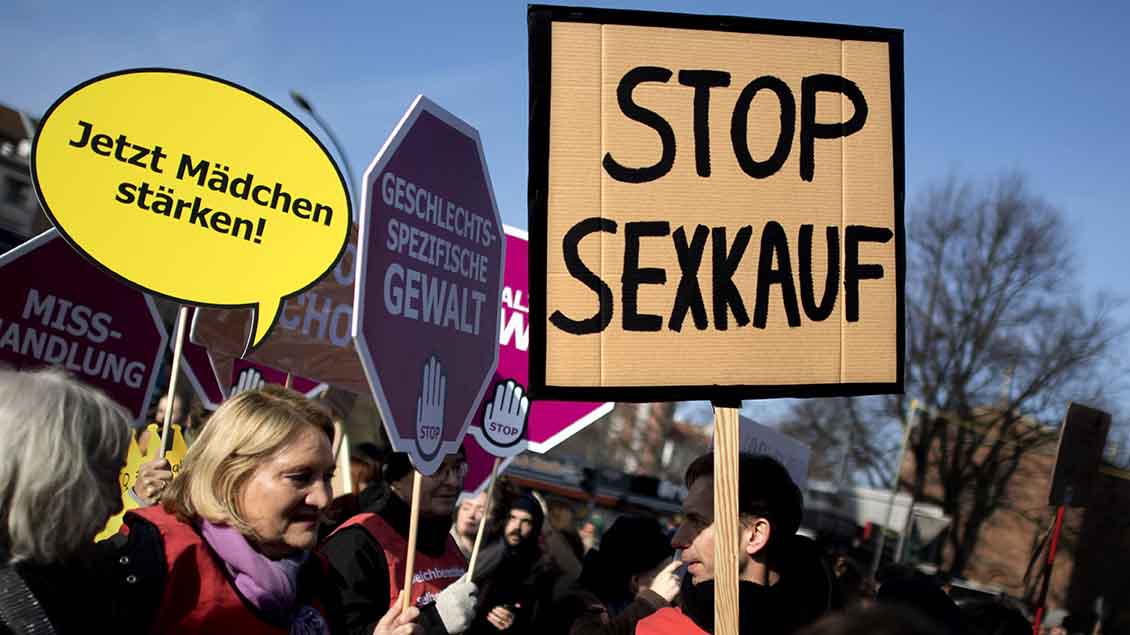 Demo gegen Prostitution Foto: IPON (imago)