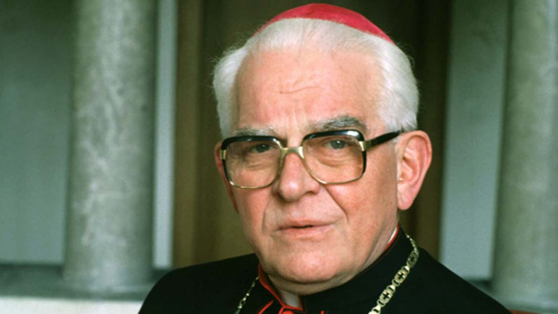 Ehemaliger Trierer Bischof Bernhard Stein im Porträt Archivfoto: KNA