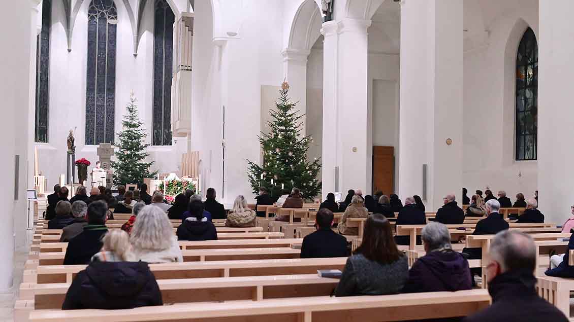 Gottesdienst zu Weihnachten Foto: Ulmer-Pressebildagentur (imago)