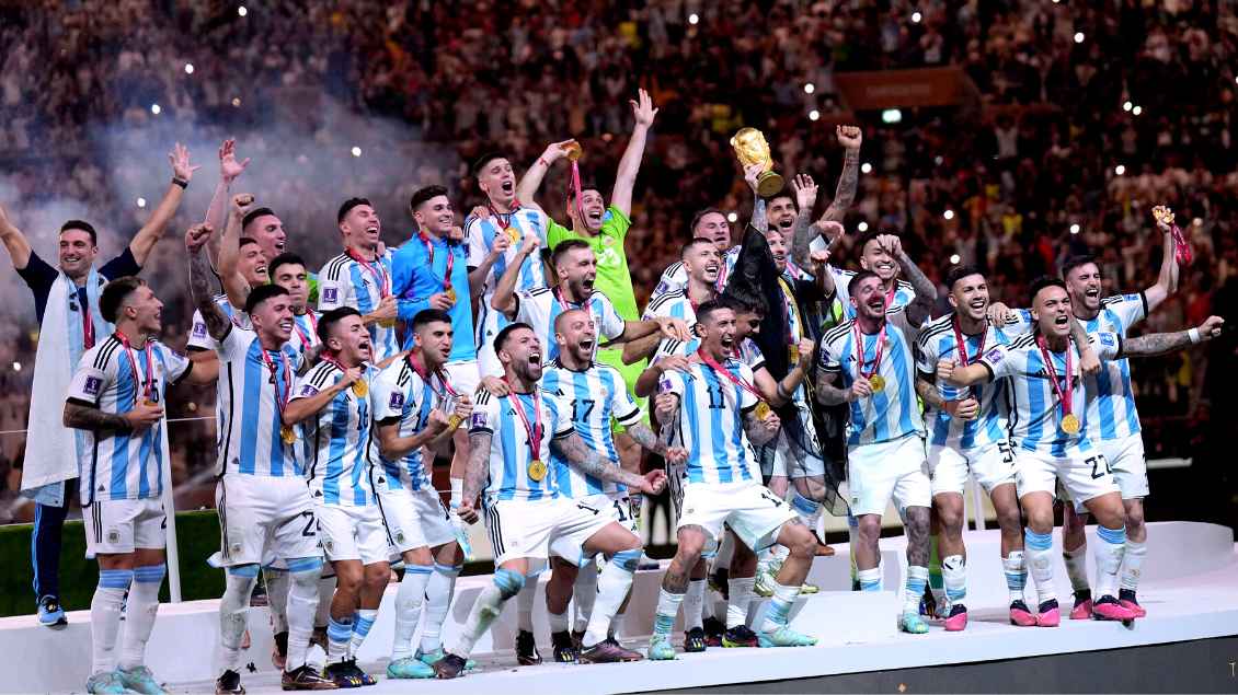 Argentiniens Fußballer feiern WM-Sieg Foto: Laci Perenyi (imago)