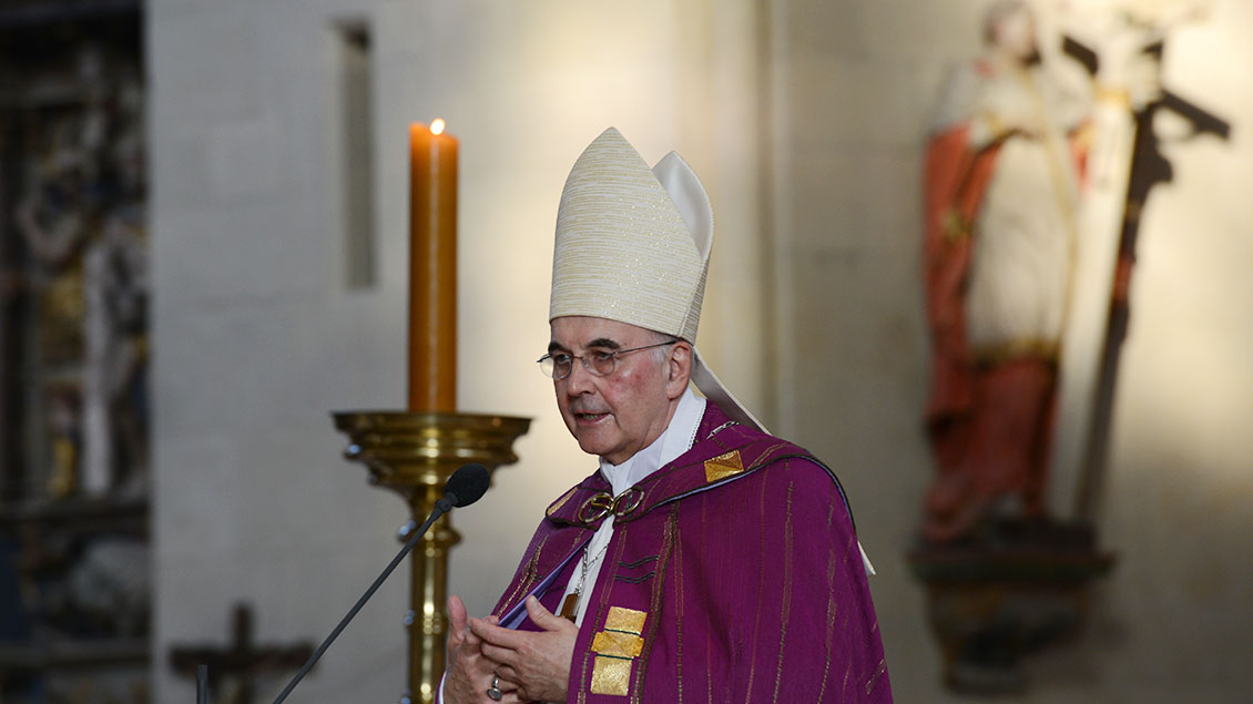 Bischof Felix Genn im münsterschen Paulusdom