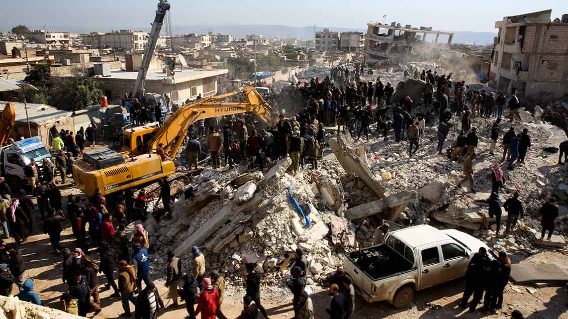 Vom Erdbeben zerstörter Ort nahe Aleppo in Syrien