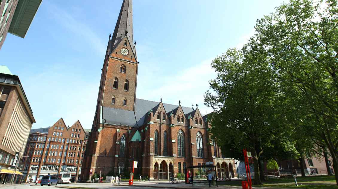 Die Kirche St. Petri in Hamburg Foto: Hanno Bode (Imago)