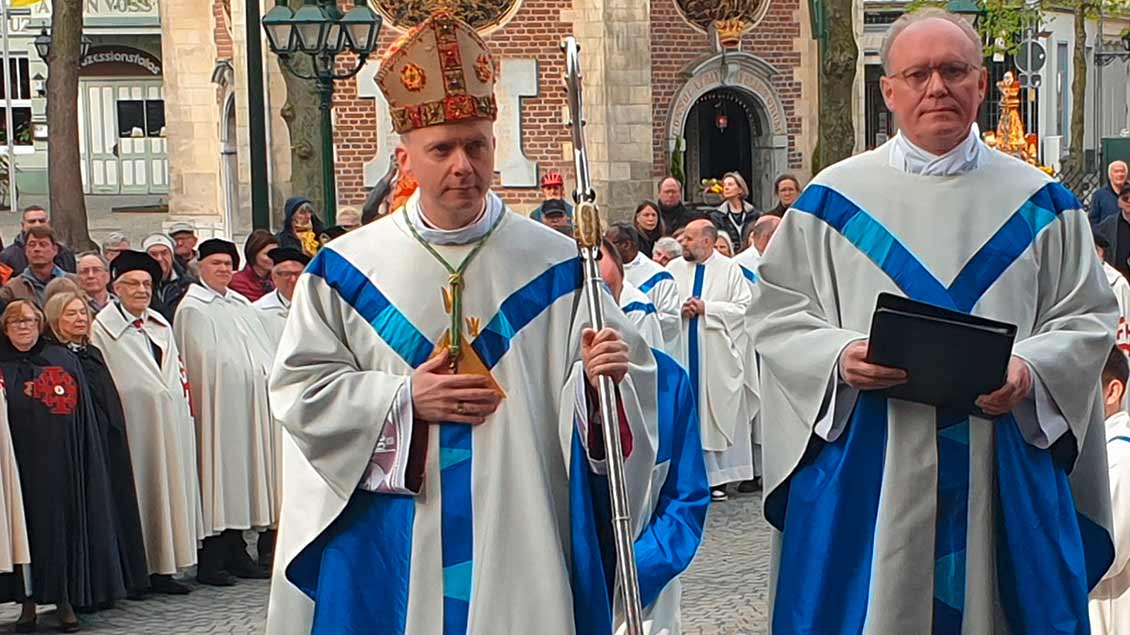 Bischof Erik Varden und Wallfahrtsrektor Gregor Kauling (r) Foto: Anke Gellert-Helpenstein (pbm)