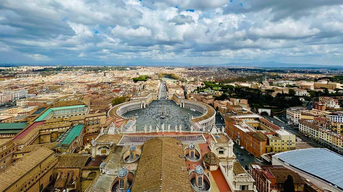 Blick vom Petersdom über die Stadt Rom Foto: Markus Nolte