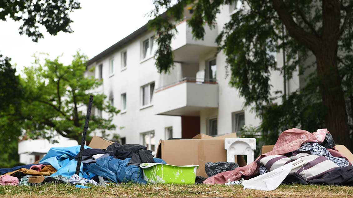 Müll vor einem Haus in Münster-Coerde