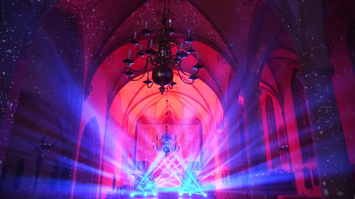 Lasershow in der St.-Brictius-Kirche Schöppingen