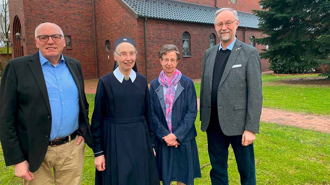 Georg Pugge, Pfarrer LUdger Fischer, Schwester Elsmarie und Schwester M. Aniéla