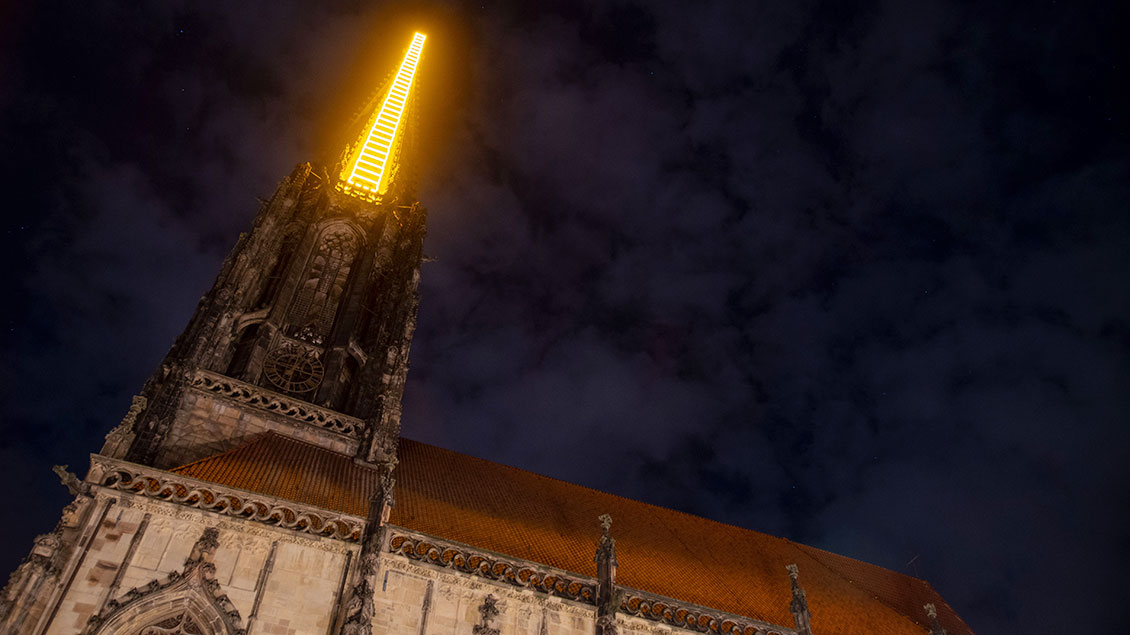Die Himmelsleiter am Turm der St.-Lamberti-Kirche in Münster