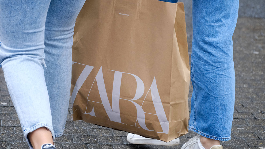 Einkaufstüten des Modekonzerns Zara